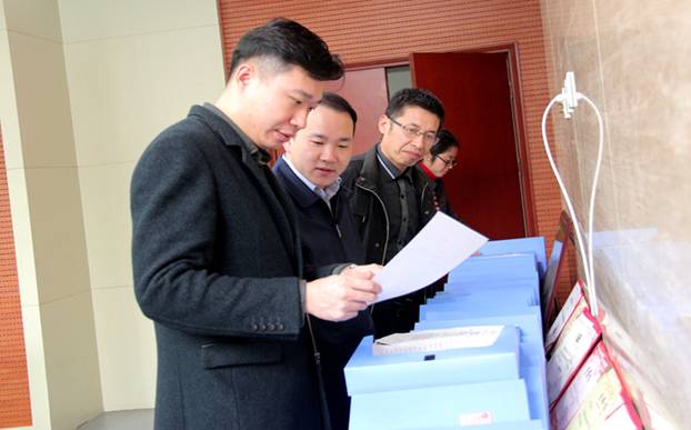 http://news.xianyangzhiyuan.cn/__local/D/F2/51/ED4A389713BB49F2E198CBAEBEF_12C95291_62E6B.jpg